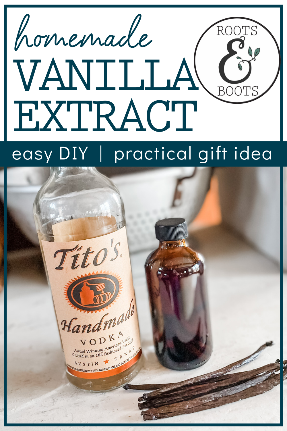 How to Make Homemade Vanilla Extract with Free Printable Labels - Christmas  Gift Idea