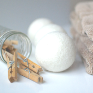 4 Nontoxic Ways to Get Rid of Laundry Static | Roots & Boots