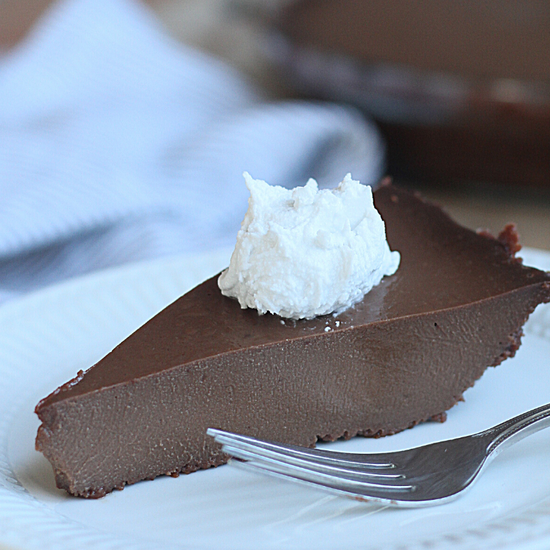 Paleo Chocolate Pie | Roots & Boots