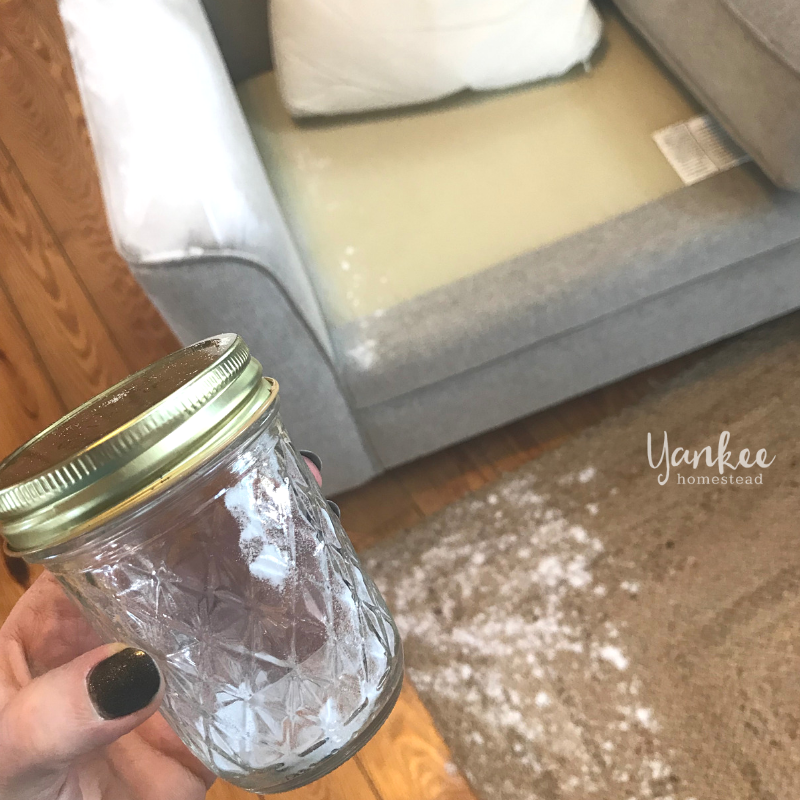 DIY Carpet Freshener with Essential Oils | Yankee Homestead