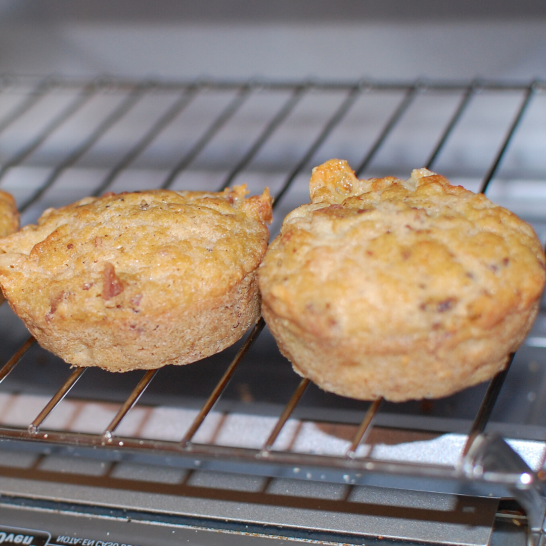 Egg-n-Bacon Breakfast Muffins