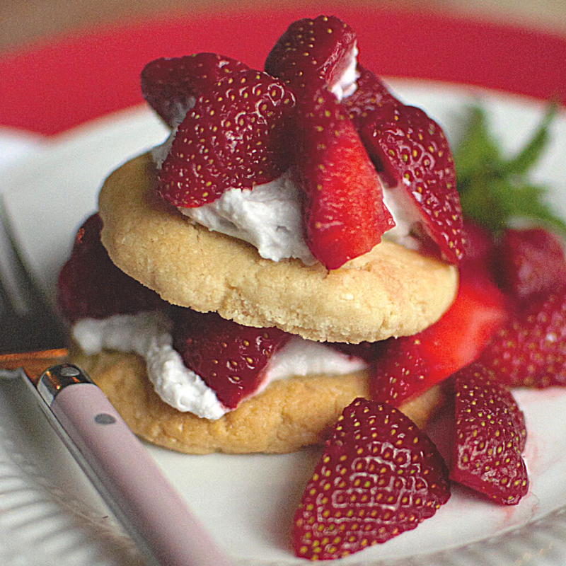 Almond Coconut Paleo Strawberry Shortcakes