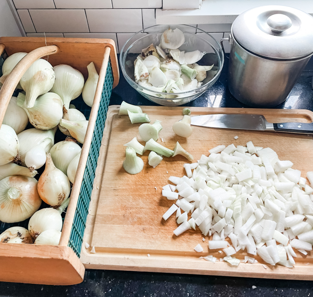 How to Freeze Onions Roots & Boots