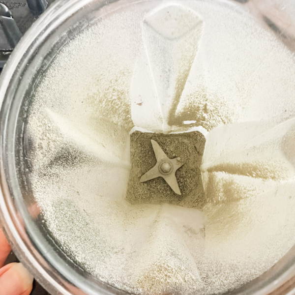 Ground Garlic Scape Powder | Roots & Boots