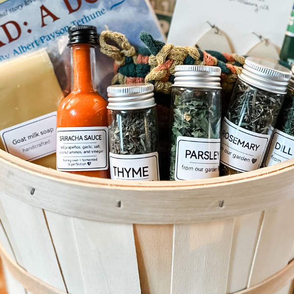 Fermented Unsweetened Sriracha Sauce | Roots & Boots