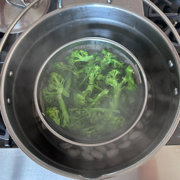 How to Freeze Broccoli | Roots & Boots