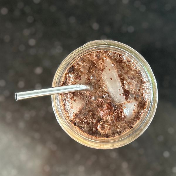 Healthy Herbal Iced Mocha Latte | Roots & Boots